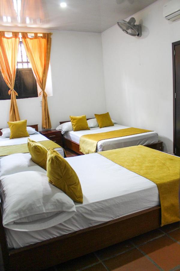 Hotel Colonial San Felipe Girón Buitenkant foto